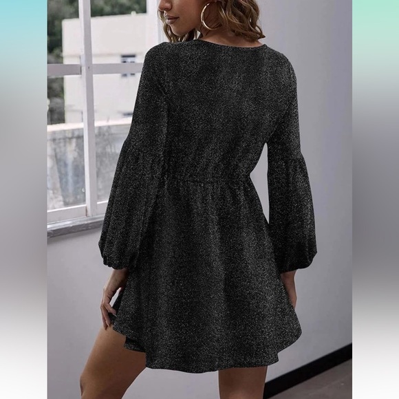 Women's Dress, Long Sleeve, V Neck, sparkly black, size Large - Picture 3 of 5